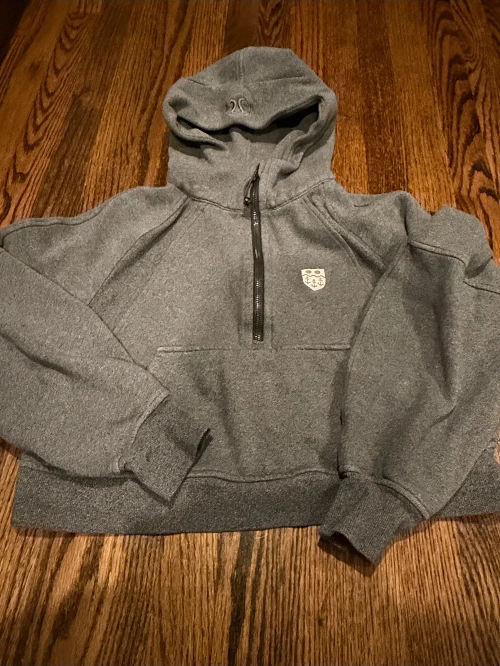 Lululemon Scuba cropped half zipped hoodie with logo